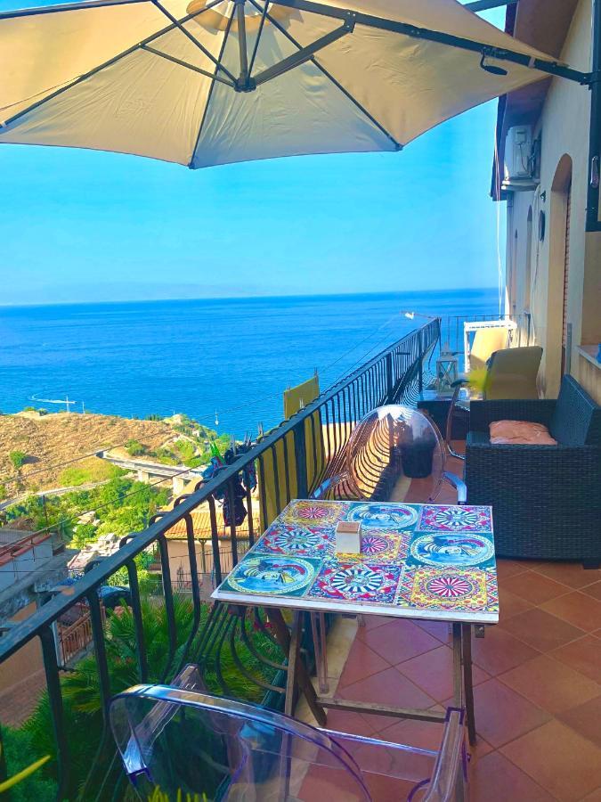 Sun Sky Sea Suite Таорміна Екстер'єр фото