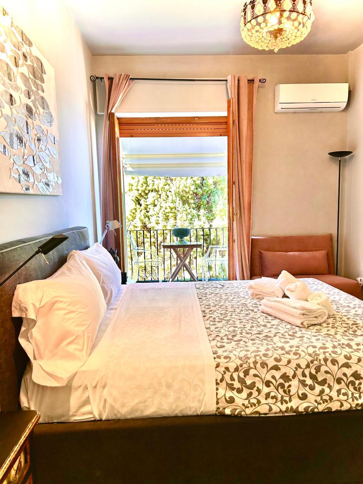 Sun Sky Sea Suite Таорміна Екстер'єр фото